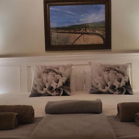 Monte Rosa Guesthouse Росонвілл Екстер'єр фото