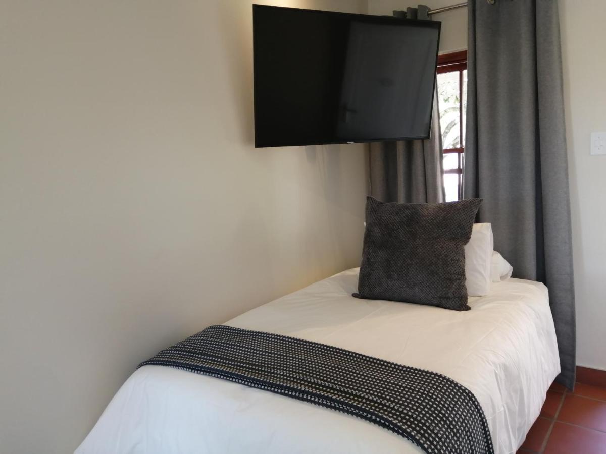 Monte Rosa Guesthouse Росонвілл Екстер'єр фото