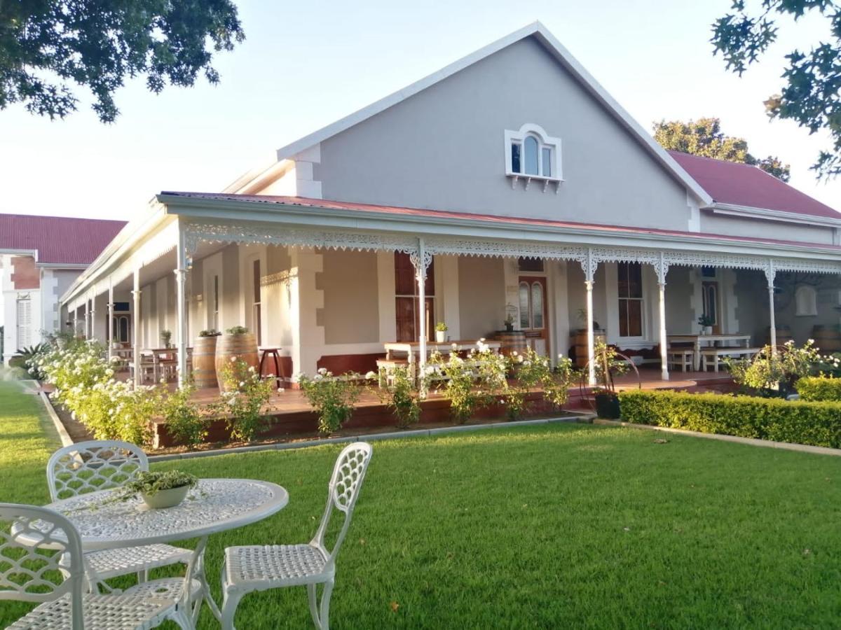 Monte Rosa Guesthouse Росонвілл Екстер'єр фото